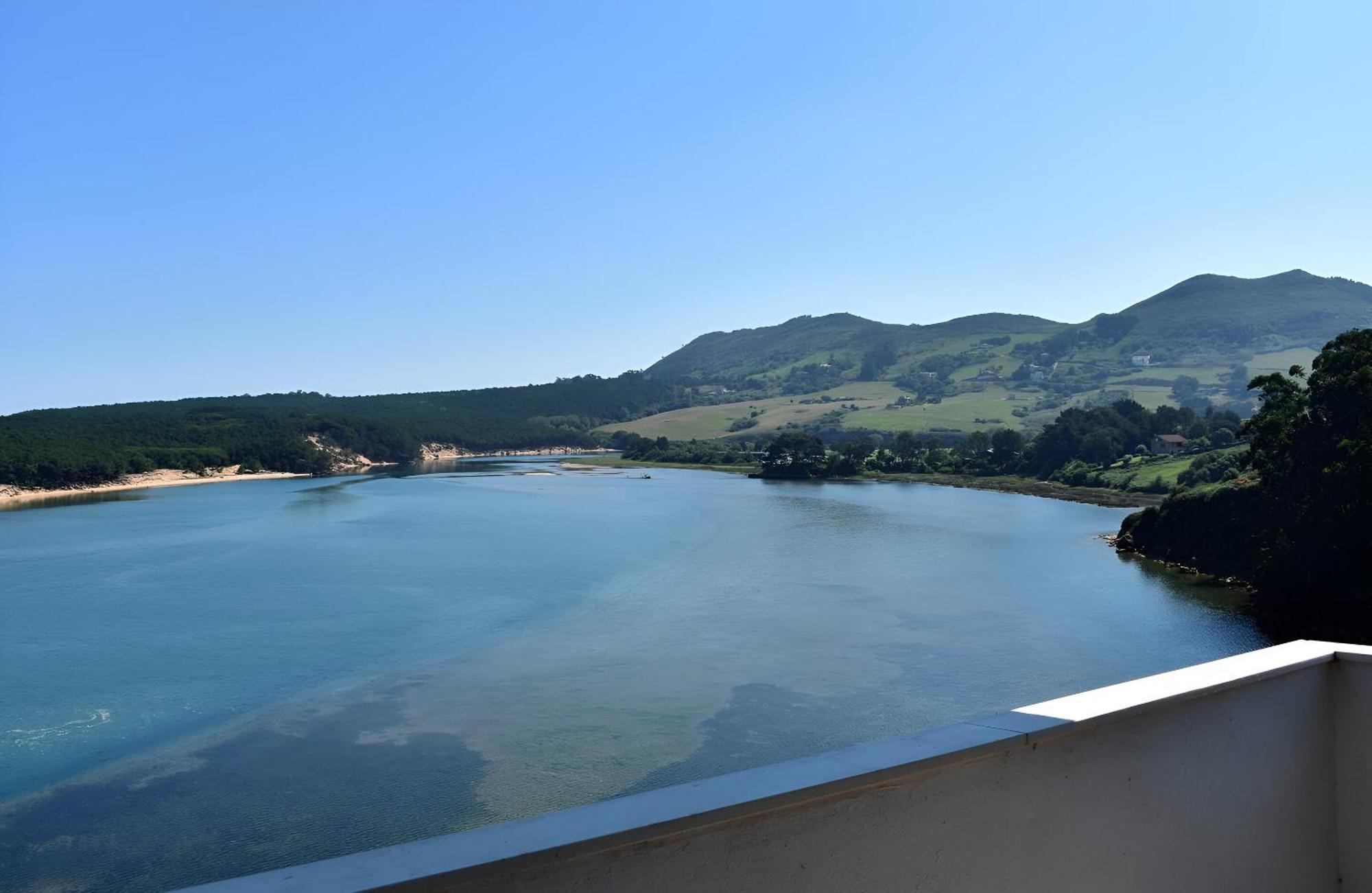 Playa De Mogro Apartment *
