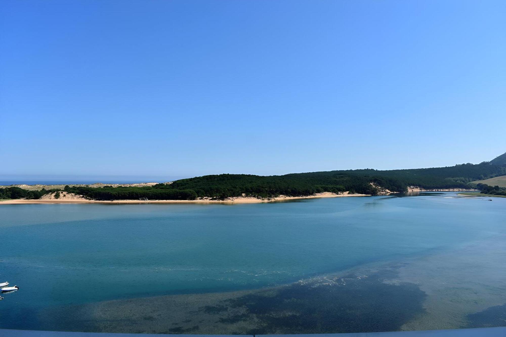 Playa De Mogro Apartment Miengo